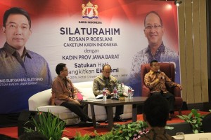 Ketua Kadin Jabar bersama kandidat
