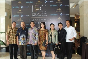 Agung Suryamal bersama Pengurus Kadin dan Pengurus IFC