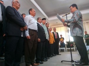 Ketua KADIN JABAR secara resmi mengukuhkan Ketua KADIN Purwakarta beserta seluruh jajaran Dewan Pengurus-nya.